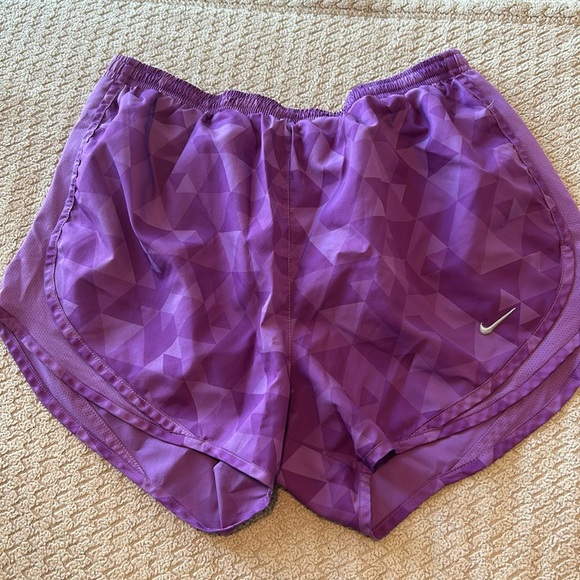 Women’s Nike Dri-Fit Athletic Shorts Purple Size Medium - Picture 1 of 3